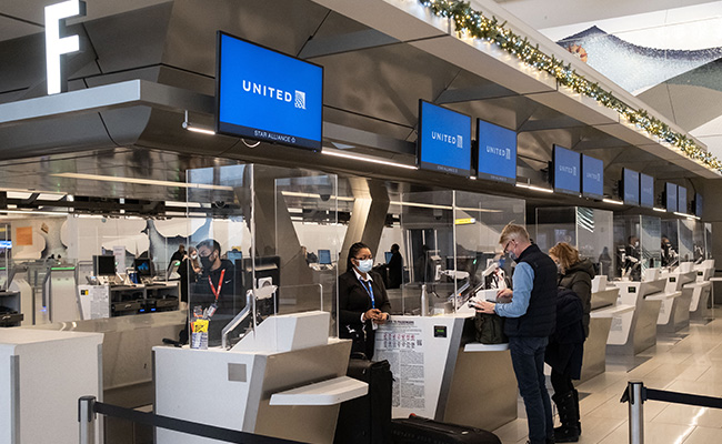 Major US Airport Websites Disrupted By Suspected Russian Cyberattacks