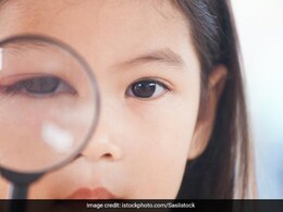 रातभर फोन चलाने से सुबह आंखें दिख रही हैं सूजी हुई तो लगा लें बस यह एक चीज, डॉक्टर ने शेयर की ट्रिक रातभर फोन चलाने से सुबह आंखें दिख रही हैं सूजी हुई तो लगा लें बस यह एक चीज, डॉक्टर ने शेयर की ट्रिक