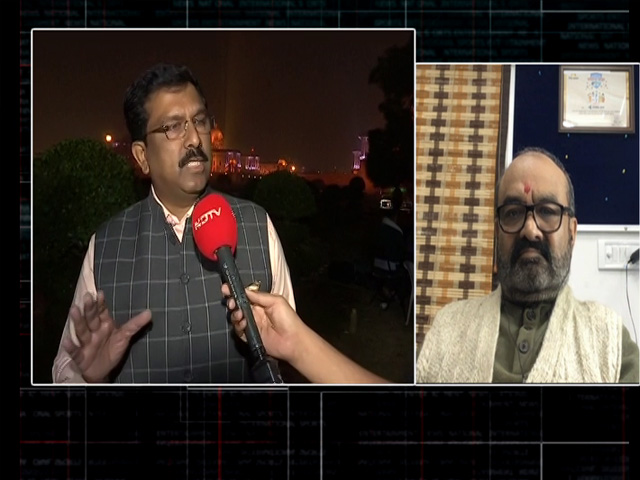 Parliament Winter Freeze Inside, Treasury vs Opposition Debate Outside