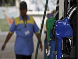 Petrol-Diesel Price : रूस से तेल के आयात पर लगा बैन, पेट्रोल-डीजल के दाम पर सरकार को चिंता Petrol-Diesel Price : रूस से तेल के आयात पर लगा बैन, पेट्रोल-डीजल के दाम पर सरकार को चिंता