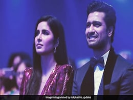 Katrina Kaif's <I>Mehendi</i> Made Special By Vicky Kaushal's "Big Punjabi Family" Katrina Kaif's <I>Mehendi</i> Made Special By Vicky Kaushal's "Big Punjabi Family"