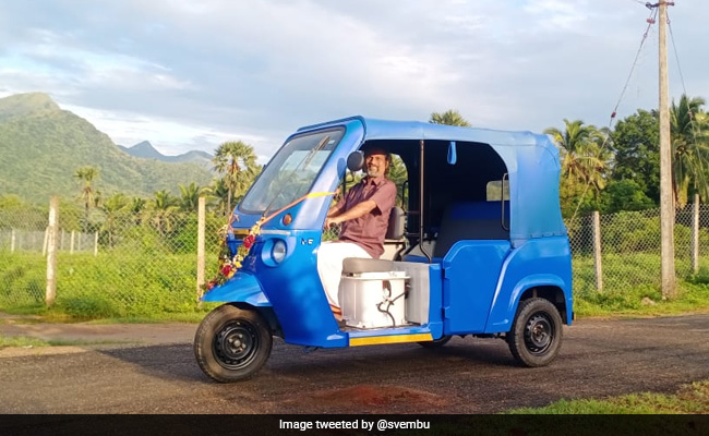 Dear Anand Mahindra, Zoho CEO Tried Mahindra Electric Auto And Suggested Improvements