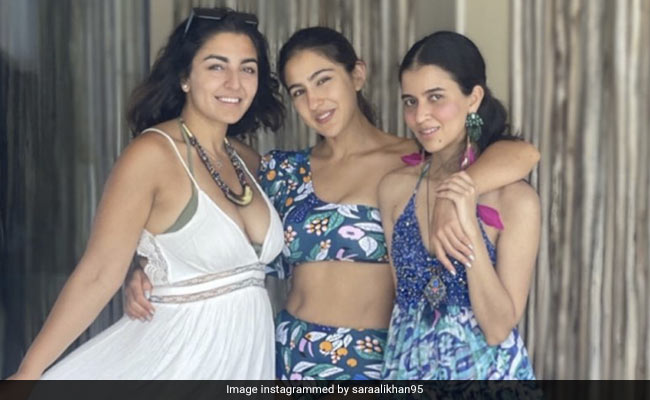 Sara Ali Khan Relives Stylish Warm Beach Days With Friends In A Floral Bikini