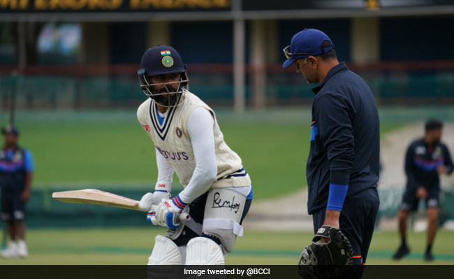 Rahul Dravid Works On Virat Kohli's Batting As Indian Cricketers Gear Up For First Test In South Africa