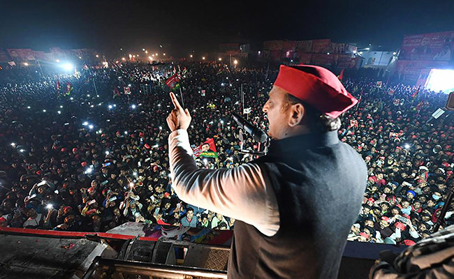 अखिलेश यादव ने कोरोना वायरस के मद्देनजर अयोध्या में विजय रथ यात्रा रद्द की