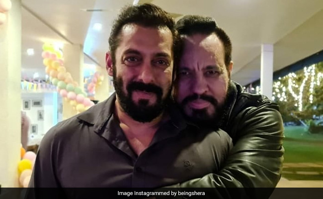 Katrina Kaif - Vicky Kaushal's Wedding: Salman Khan's Bodyguard Shera On Security Duty - Report