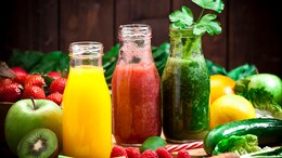 5 Glass Bottle Sets To Store Water, Juices And More