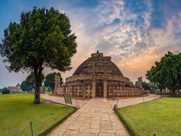 Tourist Destinations: हिमानी शिवपुरी ने की 'झीलों के शहर' भोपाल की तारीफ, जानिए इस शहर की खूबी Tourist Destinations: हिमानी शिवपुरी ने की 'झीलों के शहर' भोपाल की तारीफ, जानिए इस शहर की खूबी