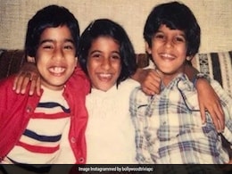 लाल शर्ट में नजर आ रहा ये नटखट बच्चा आज है बॉलीवुड का नंबर 1 हीरो, नाम बताया तो कहलाएंगे सिकंदर लाल शर्ट में नजर आ रहा ये नटखट बच्चा आज है बॉलीवुड का नंबर 1 हीरो, नाम बताया तो कहलाएंगे सिकंदर