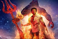 <i>Brahmastra</i> Motion Poster: The Rise Of Ranbir Kapoor As Shiva <i>Brahmastra</i> Motion Poster: The Rise Of Ranbir Kapoor As Shiva