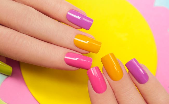 No More Boring Manicures When You Have These Glossy Nail Polishes