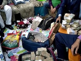 Rs 2.25 Crore, Jewellery Found In Raid At Bihar Labour Officer's Home Rs 2.25 Crore, Jewellery Found In Raid At Bihar Labour Officer's Home
