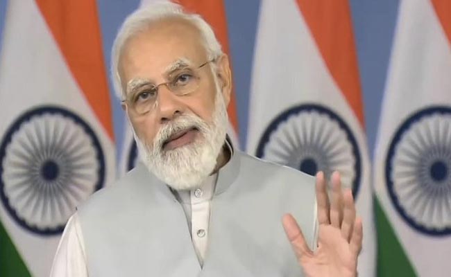 PM Modi Pays Tribute To Security Personnel Killed In 2001 Parliament Attack