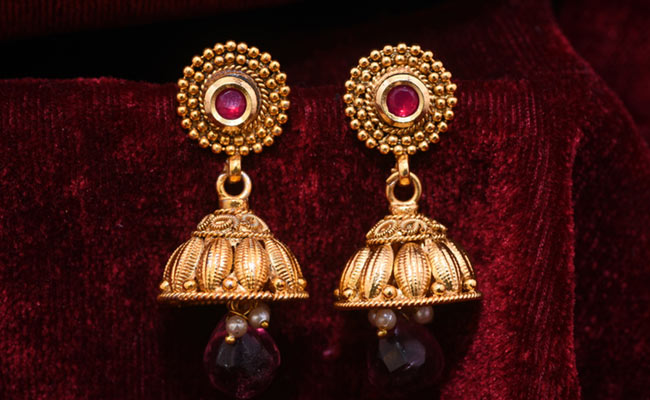 Trust These 5 Ethnic Jhumki Earrings To Give A Stylish Spin To Your Attire