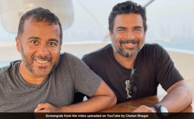 "Pulitzer Over <i>Pan Masala</i> Show": Chetan Bhagat To Madhavan In 'Twitter Spat'