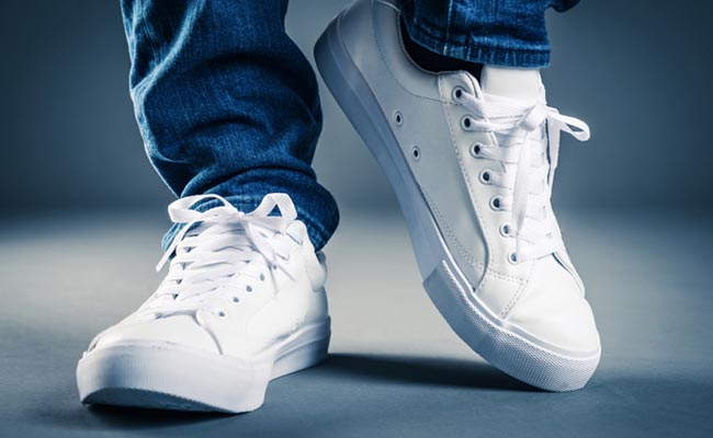 5 Stunning Sneakers For Men To Add An Edgy Look To Your Style