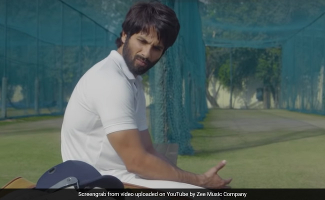 <i>Jersey</i> Song <i>Mehram</i>: Shahid Kapoor's Life Is Falling Apart But His Discipline Isn't