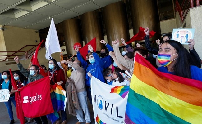"Love Is Love": Chile Legalises Same-Sex Marriage After Decade-Long Fight