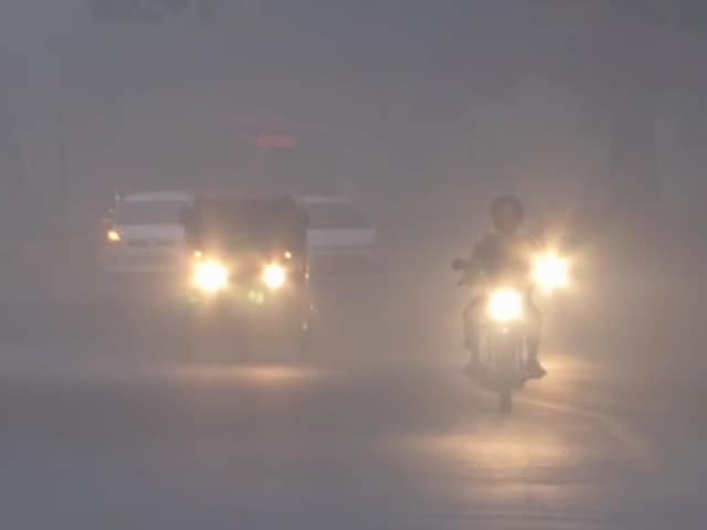 बारिश के बावजूद दिल्‍ली की हवा अब भी 'बहुत खराब' श्रेणी में , 311 रहा AQI