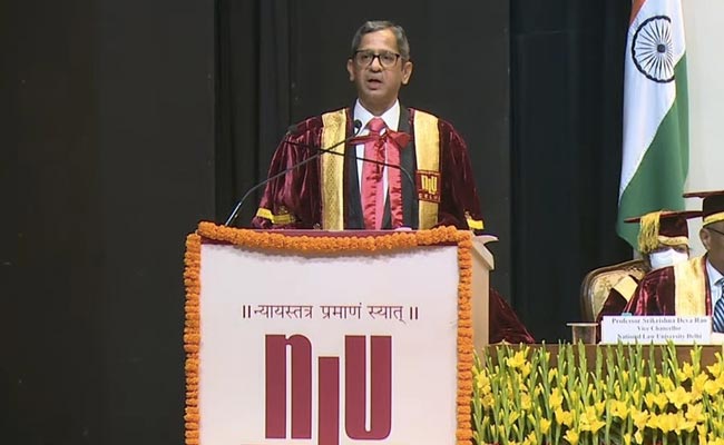 "Partisan Issues Will Ultimately Hurt Democracy": Chief Justice Of India