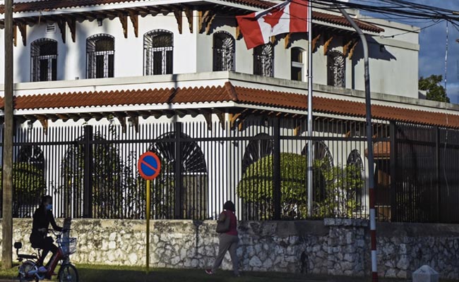 Canadian Envoys Say Ottawa Mishandled 'Havana Syndrome' Crisis