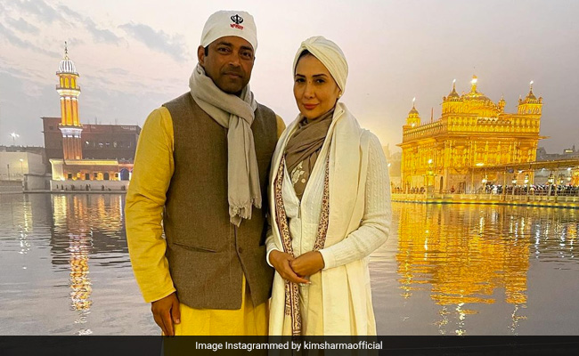 Kim Sharma Visits Golden Temple With Boyfriend Leander Paes. See Pics