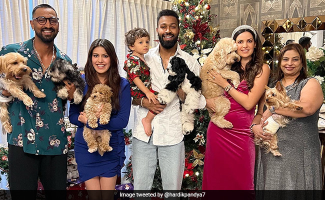 देखिए क्रिकेटर्स की Christmas Party की तस्वीरें, क्रिस गेल दिखे खास अंदाज में