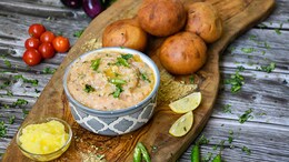 5 Bihari Snacks Recipes To Have A Delightful Tea-Time Experience