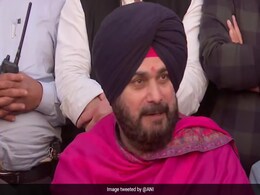 "Political Tourist", Liar: Navjot Sidhu's Sharp Attack On Arvind Kejriwal "Political Tourist", Liar: Navjot Sidhu's Sharp Attack On Arvind Kejriwal