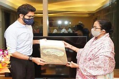 Mamata Banerjee Meets Shiv Sena Leaders Aaditya Thackeray, Sanjay Raut Mamata Banerjee Meets Shiv Sena Leaders Aaditya Thackeray, Sanjay Raut