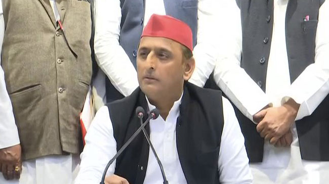 'आखिरी समय में वहीं रहा जाता है', पीएम मोदी पर अखिलेश यादव का विवादित बयान, BJP भड़की