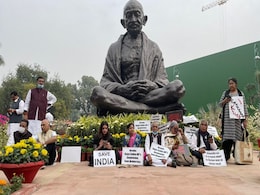 शीतकालीन सत्र : निलंबित सांसद बोले - माफी किसी हाल में नहीं मांगेंगे, जनता के सवाल उठाते रहेंगे शीतकालीन सत्र : निलंबित सांसद बोले - माफी किसी हाल में नहीं मांगेंगे, जनता के सवाल उठाते रहेंगे