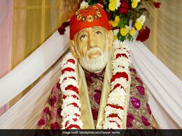 Shirdi Sai Temple: महाराष्ट्र के शिरडी में स्थित है साईं बाबा का ये मंदिर, आप भी कर सकते हैं दर्शन Shirdi Sai Temple: महाराष्ट्र के शिरडी में स्थित है साईं बाबा का ये मंदिर, आप भी कर सकते हैं दर्शन