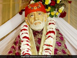 Shirdi Saibaba : साईबाबांच्या मूळ पादुकांचा वाद उच्च न्यायालयात, भारतभ्रमण दौऱ्याला का होतोय विरोध?