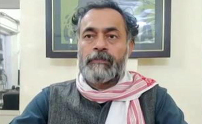 गेहूं किसानों को 200-250 रुपया बोनस दे सरकार, निर्यात पाबंदी से नुकसान, एनडीटीवी से बोले योगेंद्र यादव