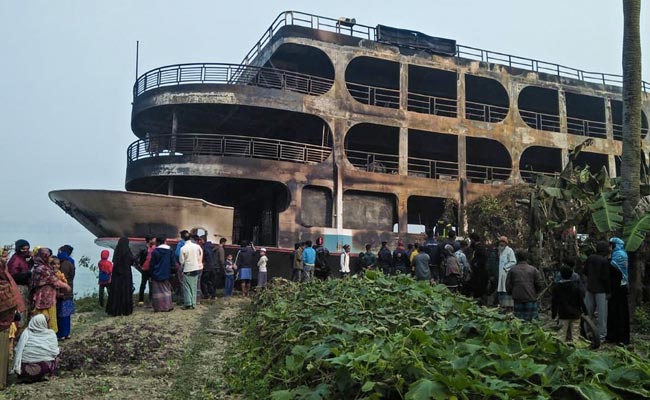 Bangladesh Arrests Owner Of Overcrowded Ferry After Fire Leaves 39 Dead