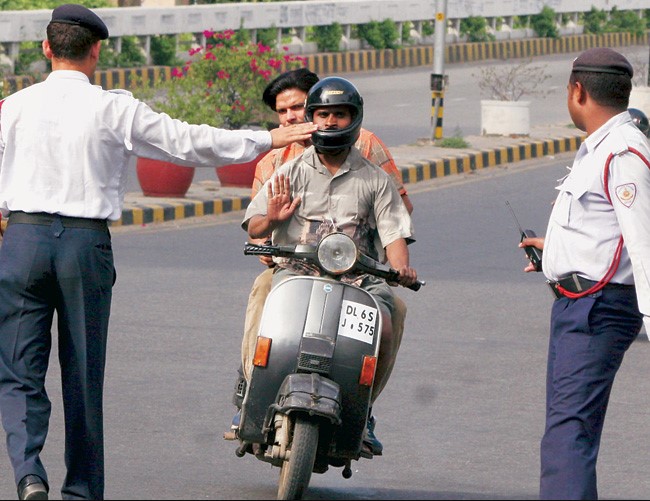 Learn A Few Facts About Delhi Traffic Rules and Fines