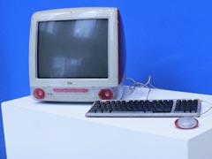 Wikipedia Creator Jimmy Wales&rsquo; Computer and NFT Auctioned for Almost $1 Million