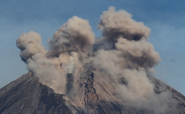 Indonesia's Semeru Volcano Erupts Second Time This Month, Warning Issued