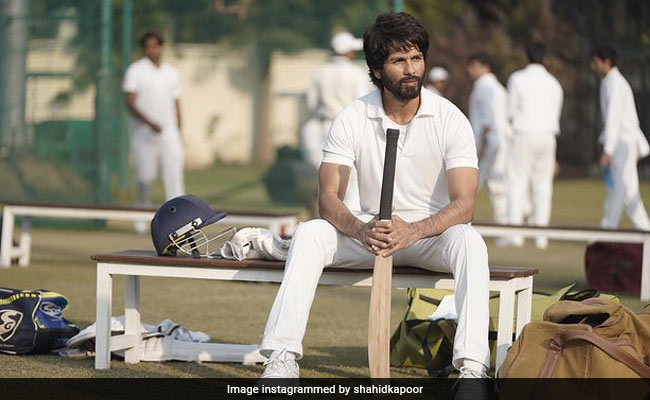 <I>Jersey</i>: For Shahid Kapoor, The Most "Embarrassing" Moment On Set Was Running With "Batting Pads On"