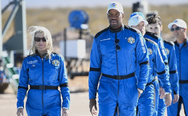 Daughter Of 1st US Astronaut Alan Shepard Soars To Space In Blue Origin