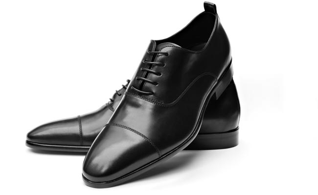 Make A Stylish Impression With These Formal Shoes For Men