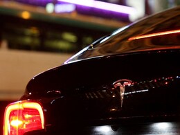 Lawyer Of Tesla Driver Involved In Paris Crash Says, The Car Accelerated On Its Own Lawyer Of Tesla Driver Involved In Paris Crash Says, The Car Accelerated On Its Own