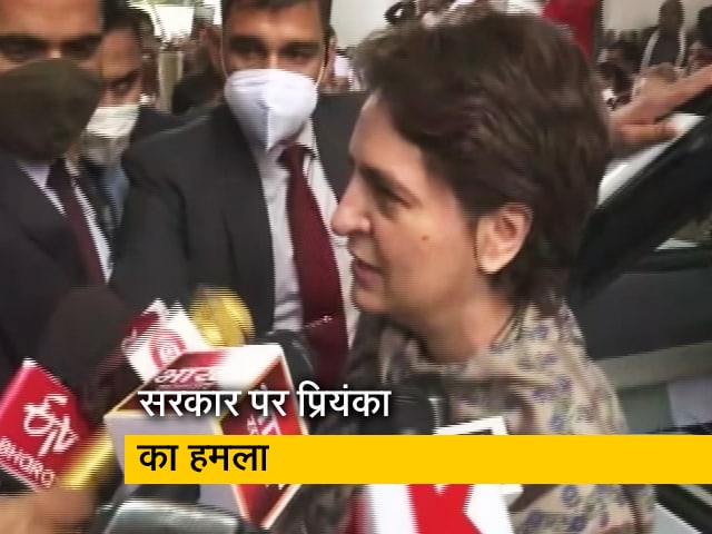 'मेरे बच्चों के इंस्टाग्राम अकाउंट हैक हो रहे,' प्रियंका गांधी का सरकार पर हमला