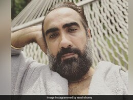 "ट्रॉमा से गुजरा...शिकायत दर्ज कराऊंगा": 10 घंटे फ्लाइट लेट होने पर इंडिगो पर भड़के  रणवीर शौरी