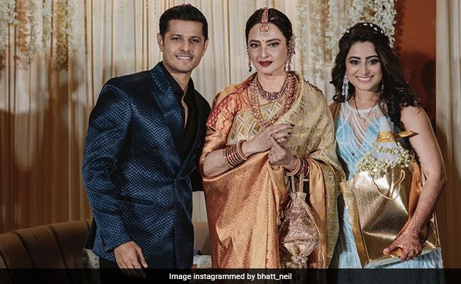 Trending Pics Of Rekha At Aishwarya Sharma And Neil Bhatt's Wedding Reception