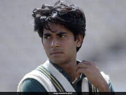 पाकिस्तान ने फिर लिया यू-टर्न, आकिब जावेद इस टूर्नामेंट तक बने रहेंगे अंतरिम कोच