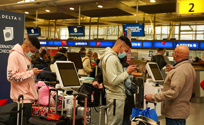 Christmas Weekend Sees Thousands Of Flights Scrapped Over Omicron Worries
