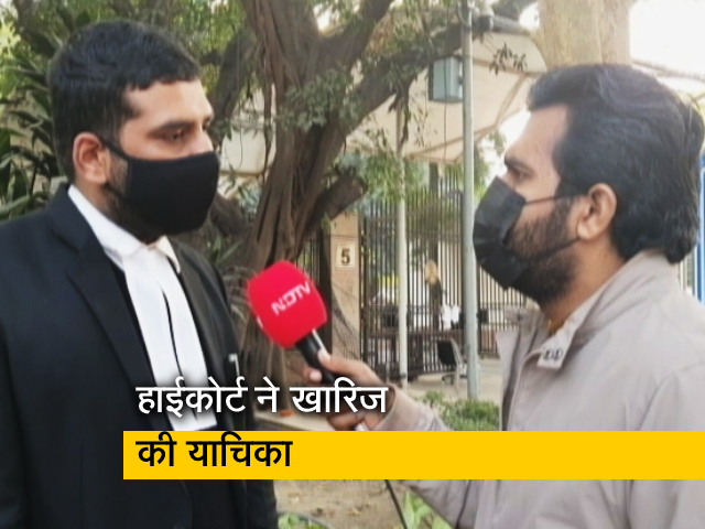 बहादुर शाह जफर की रिश्तेदार ने ठोका लाल किले पर दावा, कोर्ट ने कहा- 'इतने सालों से क्या कर रही थीं'