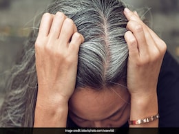 Hair care: इस तरह बालों को करेंगे डाई, तो लंबे समय तक टिका रहेगा कलर Hair care: इस तरह बालों को करेंगे डाई, तो लंबे समय तक टिका रहेगा कलर